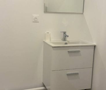 F2-proche METZ TECHNOPOLE - ARRET METTIS - PARKING EXTERIEUR - Photo 1