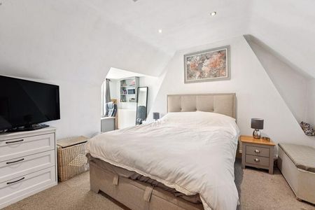 3 bedroom apartment to rent - Photo 3