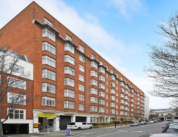 Queensway, Notting Hill, W2, London - Photo 1