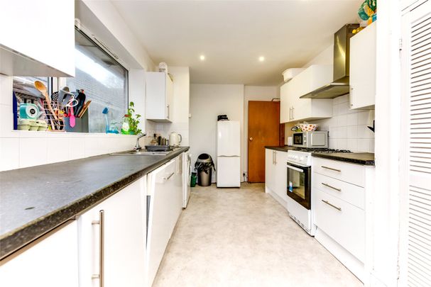5 bedroom house to rent - Photo 1