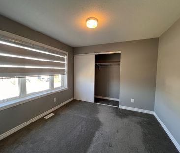 For Lease - 965 Fameflower Street, Barrhaven, Ontario - Photo 4