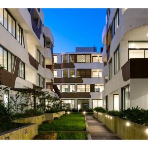 one bedroom affordable housing apartment with parking - Photo 2