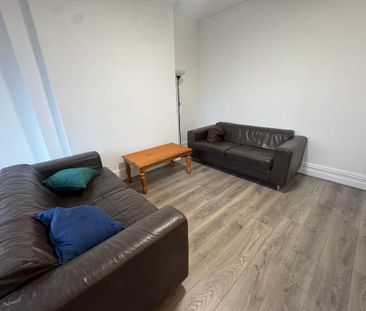 1 bedroom in a house share to rent - Photo 6