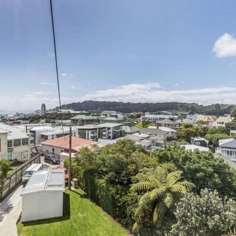 15B Hankey Street (Upper), Mount Cook - Photo 1