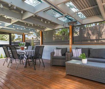 Charming two bedroom home in a great location - Photo 4