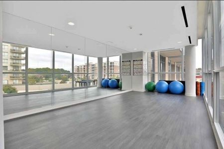 For Lease - 1940 Ironstone Drive Unit# 909, Burlington, Ontario - Photo 3