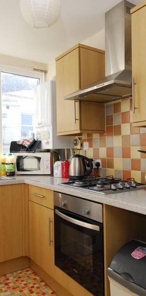 Napier Terrace, Flat 3, Plymouth - Photo 1