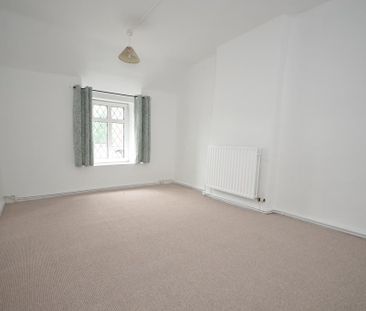 2 bedroom detached house to rent - Photo 4