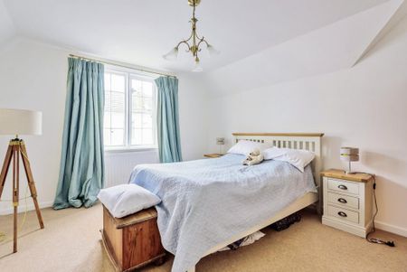 2 bedroom semi-detached house to rent - Photo 5