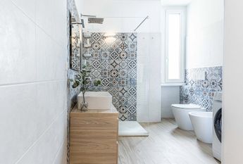 Spacious and bright single room in Piazza Monte Titano