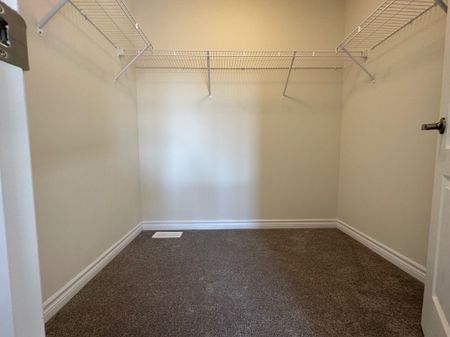 For Lease - 17 Cahill Drive Unit# Upper, Brantford, Ontario - Photo 3