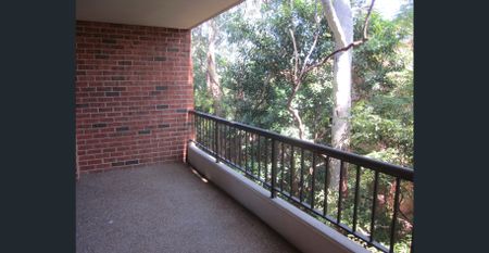 Spacious Unit - Photo 4