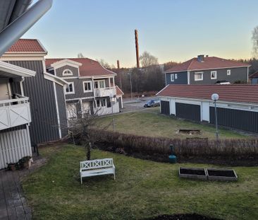 Kindsvägen, Svenljunga - Photo 1