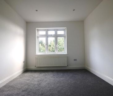 4 bedroom terraced house to rent - Photo 4