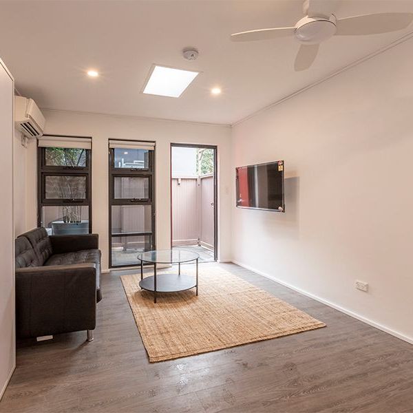 Studio Apartment in Heart of Darlington**ENTER VIA LANDER STREET - Photo 1