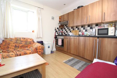 1 bedroom flat to rent - Photo 3