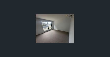 Discover Boutique Luxury: Your New 2-Bedroom Haven in Vibrant Ivanhoe - Photo 4