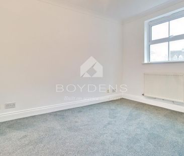 Sandmartin Crescent, Colchester - Photo 2