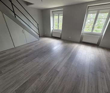 Location Appartement 4 pièces 67m² LE CREUSOT 71200 - Photo 3