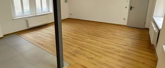 Sanierte 5-Raumwohnung in der Geraer Innenstadt - Foto 1