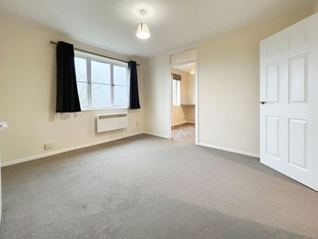 2 bedroom apartment to rent The Brambles, Limes Park Road, St. Ives, PE27 - Photo 3