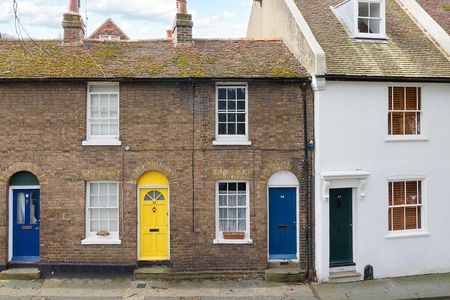 2 bedroom terraced house to rent - Photo 2