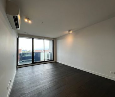 Prime Location in the Heart of Camberwell Junction - Photo 1