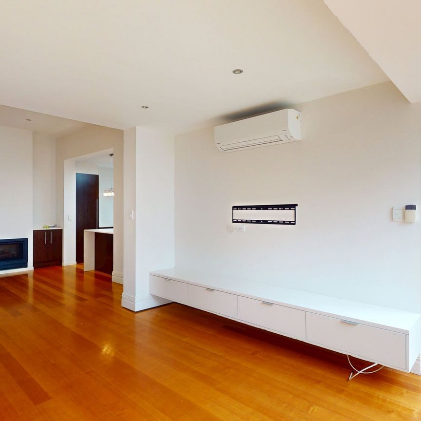 Fitzroy North Charm Meets Modern Ease - Photo 1