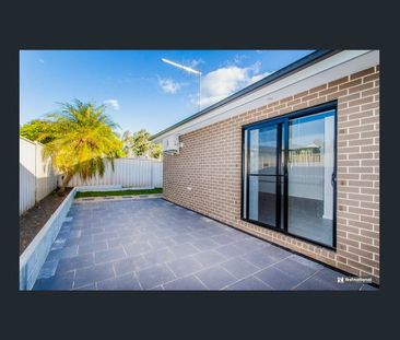 Modern Comfort in a Quiet South Penrith Setting - Photo 6
