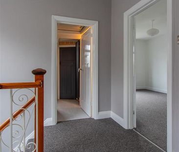 3 bedroom semi-detached house to rent - Photo 5