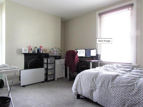 House - Terraced For Rent Waverley Road, Southsea - Photo 1