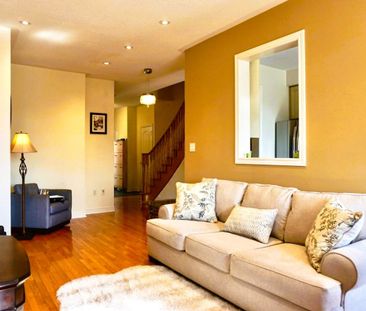 For Lease - 8 Townwood Drive Unit# 60, Richmond Hill, Ontario - Photo 2