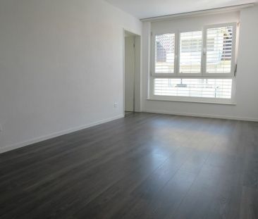 schöne 4 1/2 Zimmer-Wohnung an ruhiger Lage - Photo 4