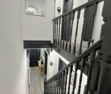 Modern Professional House Share Room 3 - Photo 3