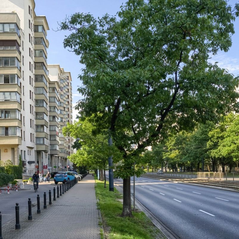 Odświeżone | z meblami | garaż | dostępne od 1.10 - Photo 1