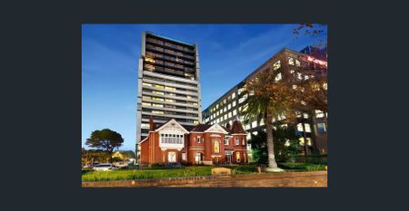 STUDIO ON ST KILDA BLVD - Photo 5