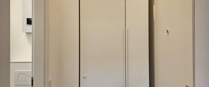 Erstbezug nach Sanierung, Teilmöbliert in zentraler Lage - Foto 1