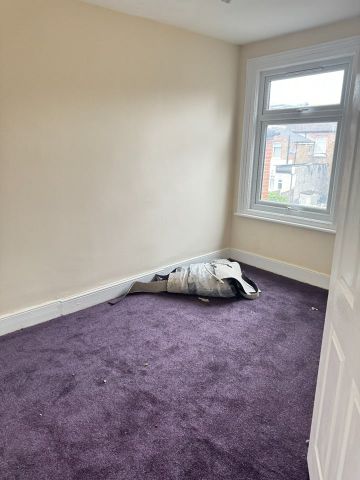 4 Bed Terraced House, Britannia Road, IG1 - Photo 5