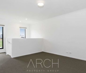 Spacious Townhome! - Photo 6