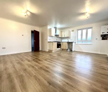 2 Bedroom Flat To Let - Photo 1