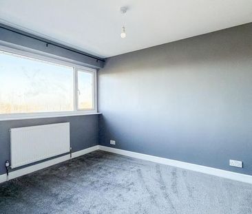 3 bedroom end of terrace house to rent - Photo 5