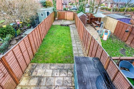 2 bedroom terraced house to rent - Photo 5