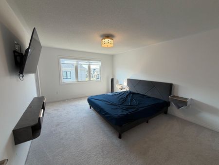 For Lease - 87 Milady Crescent, Barrie, Ontario - Photo 2