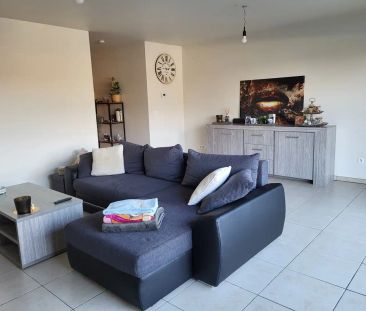 Ruim duplexappartement met 3 slaapkamers en terras - Photo 1