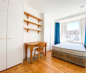 6 bedroom house to rent - Photo 2