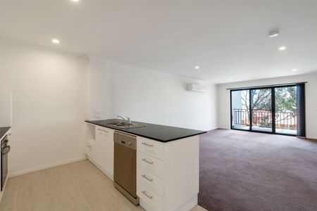 Prime Location - Photo 5