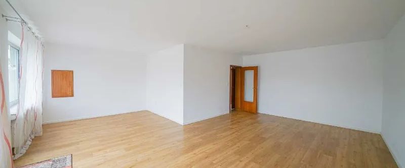 Moderne 2-Zimmer-Wohnung mit Balkon und EBK! - Foto 1