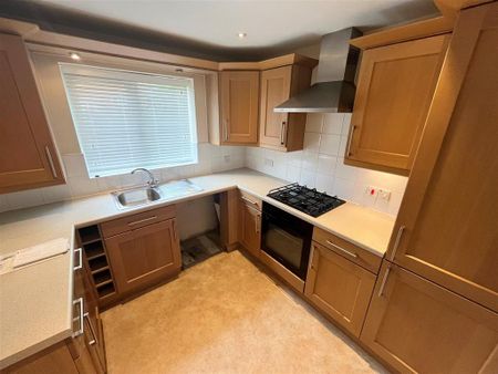 3 bedroom terraced house to rent - Photo 5