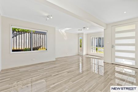 48 Stollard Street, Catherine Hill Bay NSW 2281 - House For Rent | Domain - Photo 2