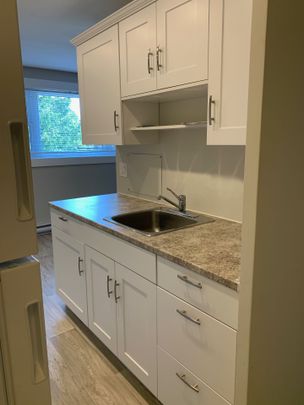 For Lease - 51 Chesterfield Avenue Unit# 10, London South, Ontario - Photo 1
